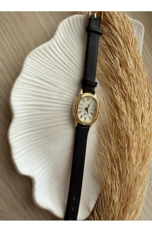 Rubsey Minimal Women's Wristwatch Leather Strap Gold Case Tiny Model