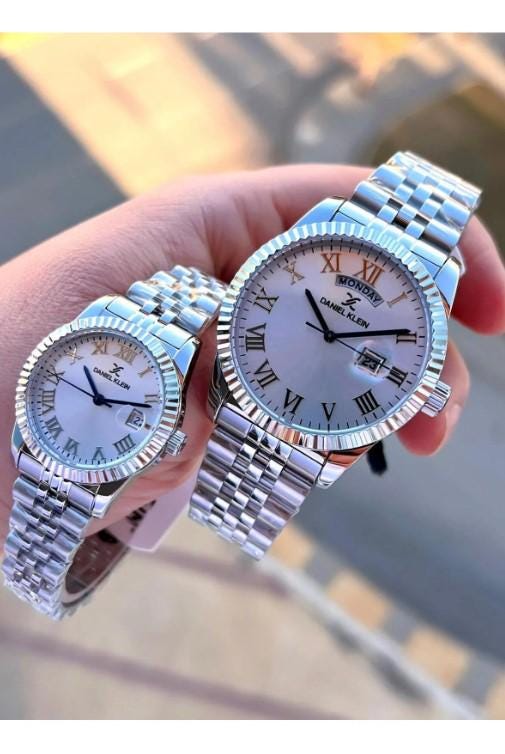 Gold Color Lover Couple Wristwatch with Steel Waterproof