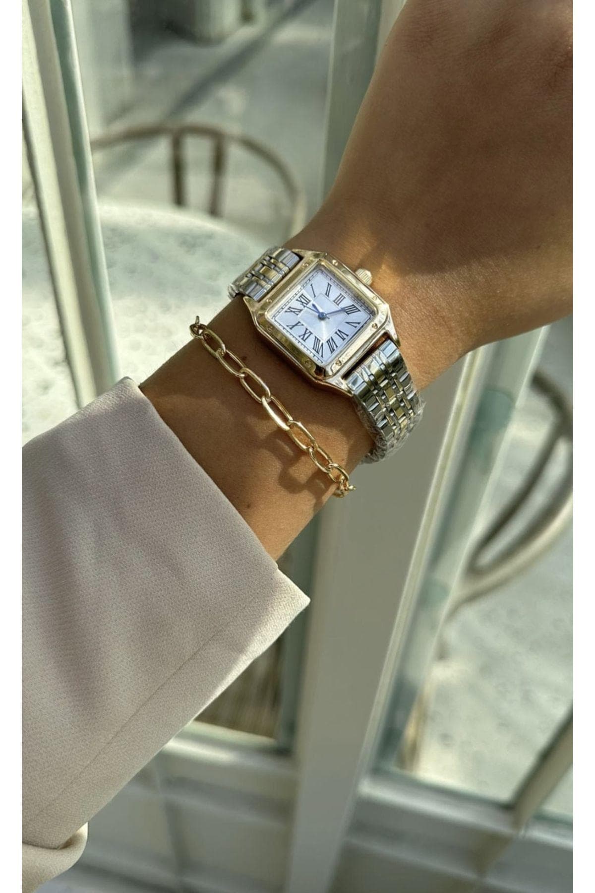 Kadın Kol Saati, Kare Retro Kadın Saati, Gümüş Renk, Gold Renk Kadın Saati, Işıklı Endeksler, Kolay Kullanım, Beyaz Tasarım Kadran