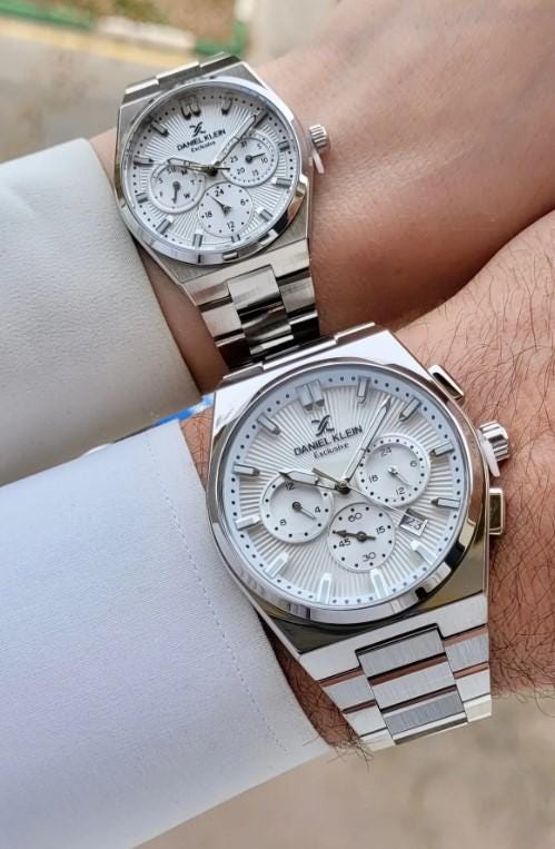 Valentine's Day Couple Watch Sets with Steel Cord, Steel Case and Bracelet Gift in a Special Box