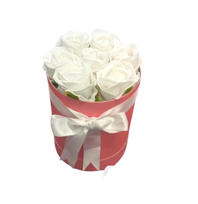 Best Handmade Rose Gift Box, Special Occasion Flower Basket, Perfect Birthday Gift for Girlfriend, Lover Romantic Red Rose Gift Box
