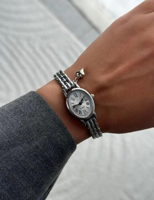 Bonnie Heart Charm Minimal Women's Wristwatch, Vintage Design, Adjustable Band, White Dial, Valentine's Day Gift, Cool, Roman Numeral Watch