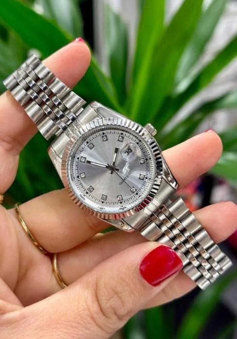 Lux Metal Women's Wristwatch, Gold Stone Women's Wristwatch, Luminous Indexes, Easy to Use, White Design Dial, Elegant Design
