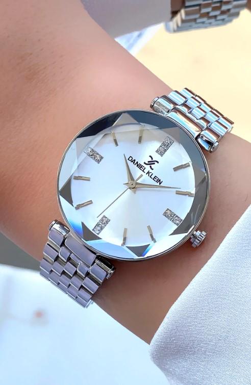 Original 2 Years Warranty Couple Lovers Watch with Bracelet Gift, Special Production Silver Strap Silver Dial