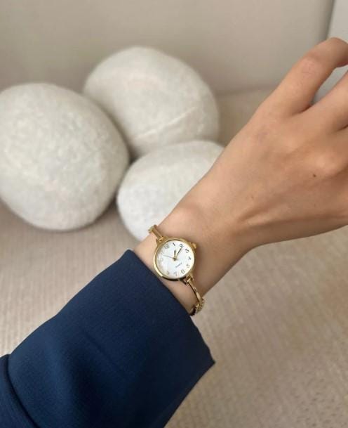 Metal Band Women's Wristwatch, Wrist Watch for Women, Vintage Design, Adjustable Band, White Dial, Valentine's Day Gift, Cool, Roman Numeral