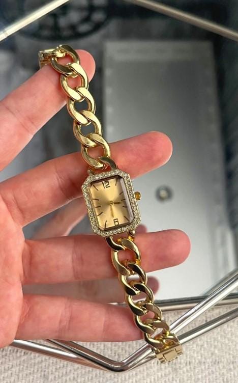 Women's Wristwatch with Chain Model, Woman Wrist Watch, Gold Colour Watch, Minimal Watch, Classy Design, Mother's Day Gift