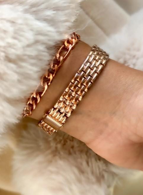 Rose Gold Retro Model, Minimal Square Case, Yellow Color, Roman Numeral Women's Wristwatch Bracelet in a Special Gift Box, Rose Gold Watch