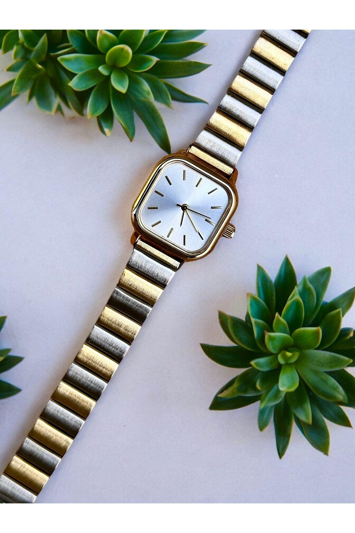 Wristwatch for Women, Gold Color, Gift for Women, Vintage Design, Adjustable Band, Stylish, Valentine's Day Gift, Lux Women's Watch