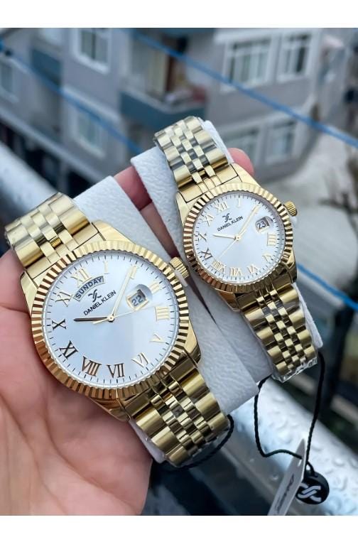 Gold Color Lover Couple Wristwatch with Steel Waterproof