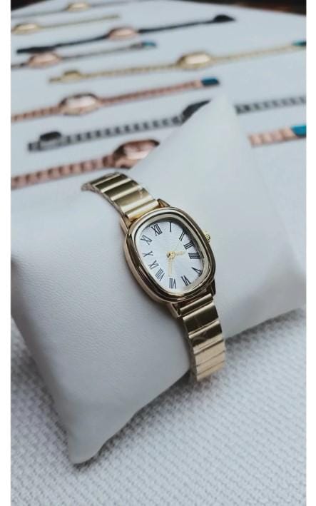 Mininal Casul Series Women's Wristwatch, Gold Color, Gift for Women, Vintage Design, Adjustable Band, Stylish, Valentine's Day Gift