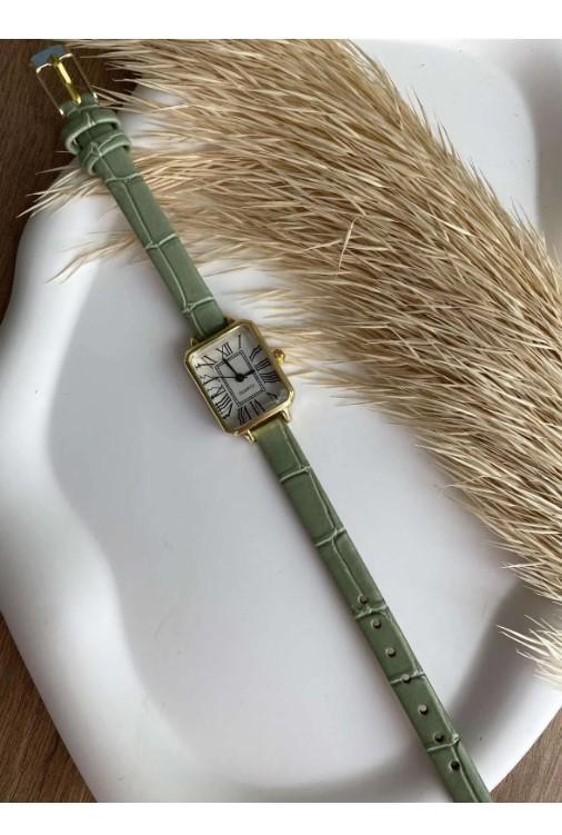 Vintage Women's Wristwatch Retro Leather Band