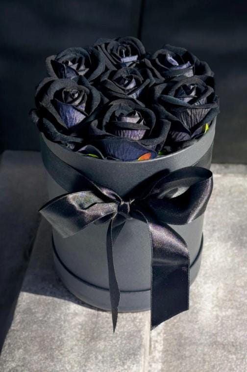 Best Handmade Rose Gift Box, Special Occasion Flower Basket, Perfect Birthday Gift for Girlfriend, Lover Romantic Red Rose Gift Box