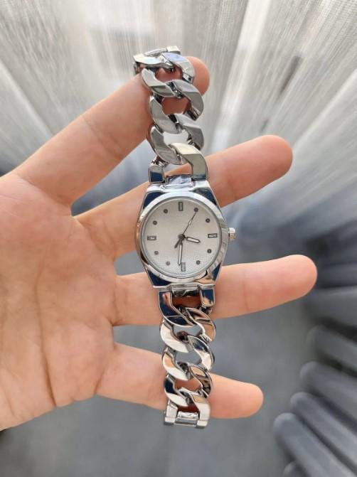 Women's Wristwatch with Chain Model, Woman Wrist Watch, Gold Colour Watch, Minimal Watch, Classy Design, Mother's Day Gift