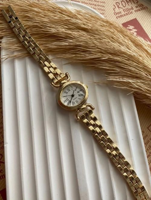 Retro Minimal Vintage Women's Wristwatch, Present for Her, Gold Colour, Vintage Design, White Dial, Mother's Day Gift, Cool, Roman Numeral