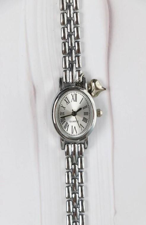 Bonnie Heart Charm Minimal Women's Wristwatch, Vintage Design, Adjustable Band, White Dial, Valentine's Day Gift, Cool, Roman Numeral Watch