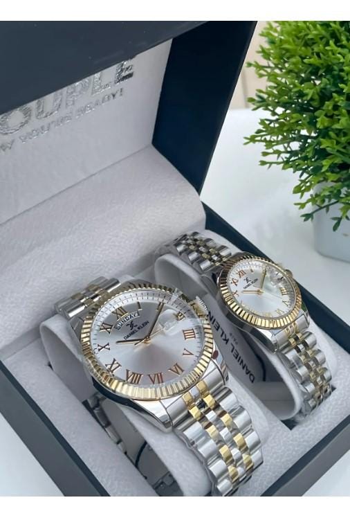 Gold Color Lover Couple Wristwatch with Steel Waterproof