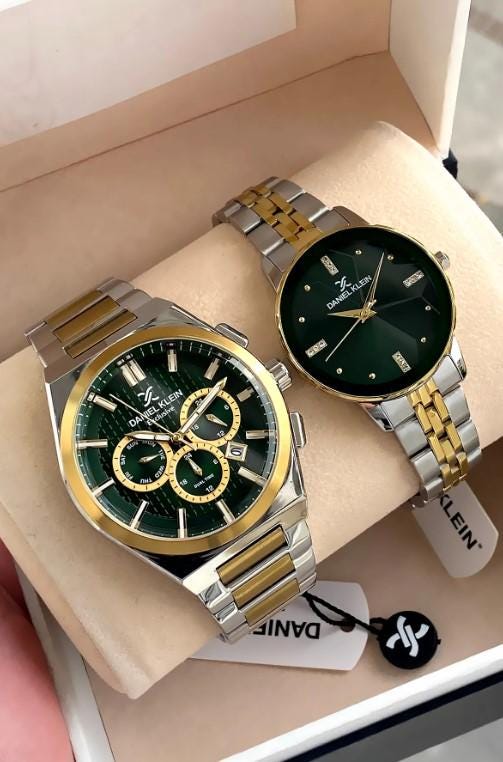 Gold Color Lover Couple Wristwatch with Steel Waterproof