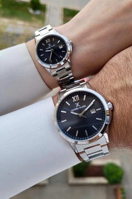 Valentine's Day Couple Watch Sets with Steel Cord, Steel Case and Bracelet Gift in a Special Box